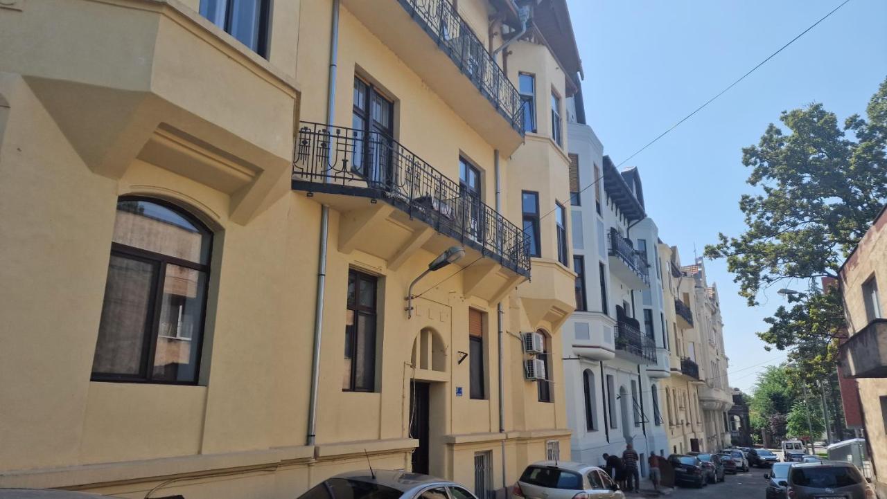 אורדאה Uvs Central Luxury Apartment מראה חיצוני תמונה