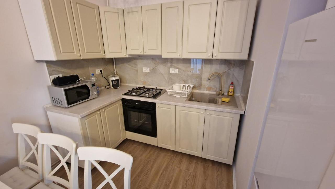 אורדאה Uvs Central Luxury Apartment מראה חיצוני תמונה