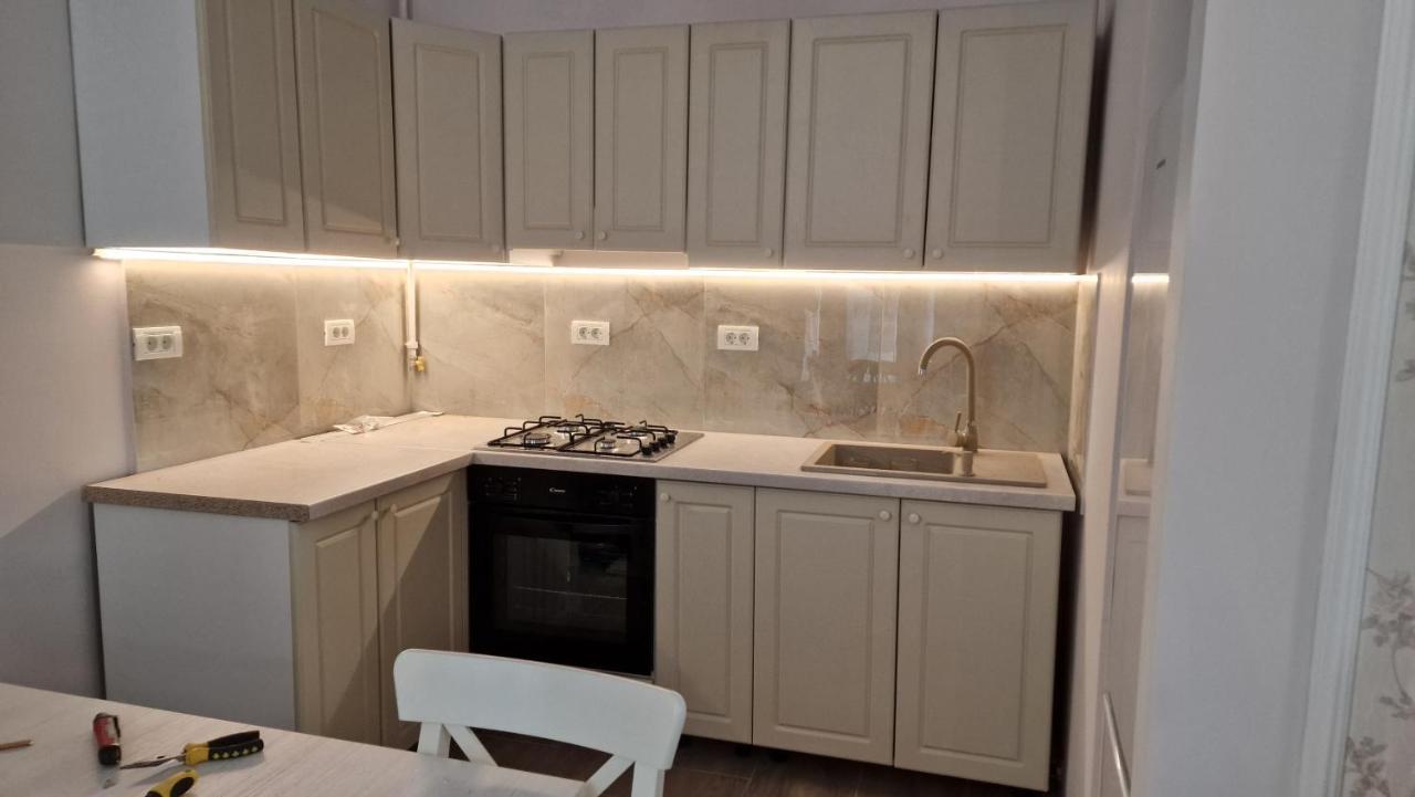 אורדאה Uvs Central Luxury Apartment מראה חיצוני תמונה