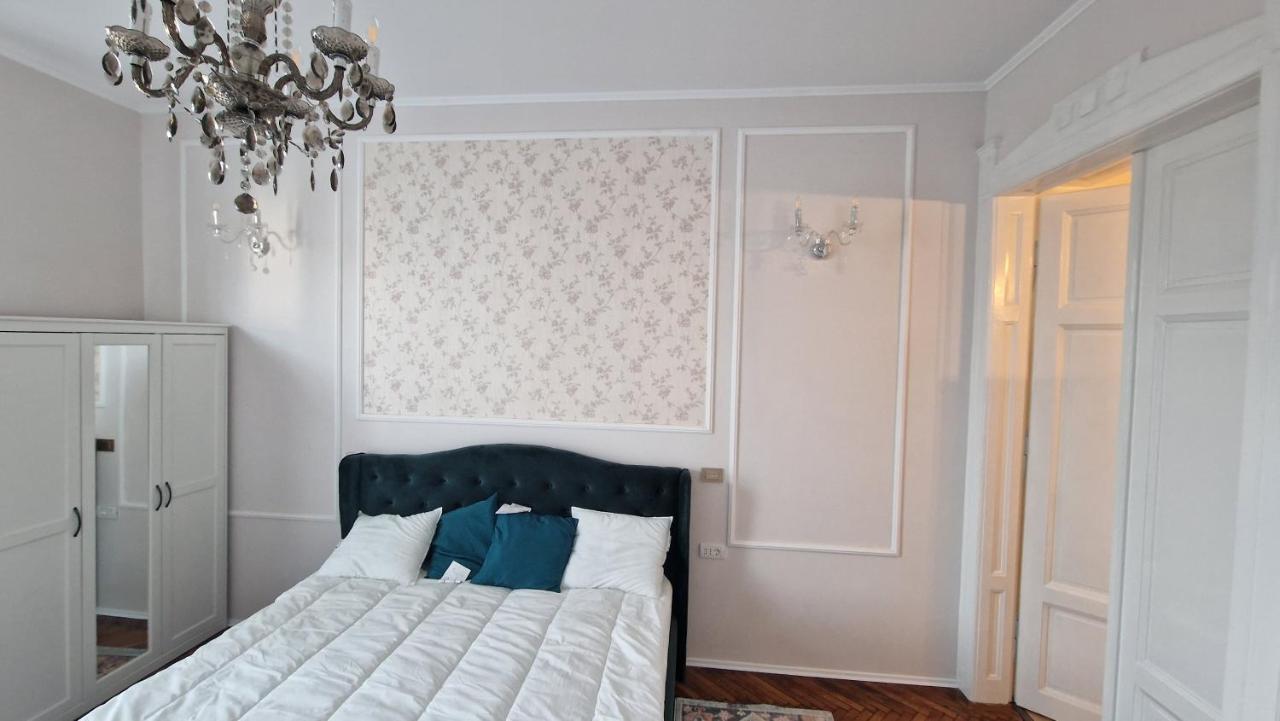 אורדאה Uvs Central Luxury Apartment מראה חיצוני תמונה