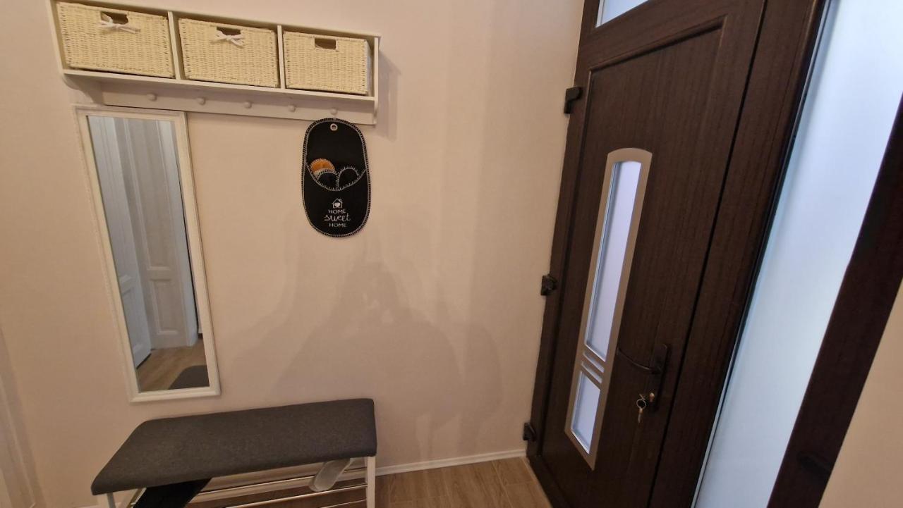 אורדאה Uvs Central Luxury Apartment מראה חיצוני תמונה